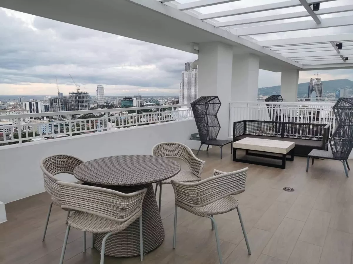 "For Rent- 2 Bedroom Unit in Solinea Tower 3, Ayala Cebu with Balcony & Parking."07