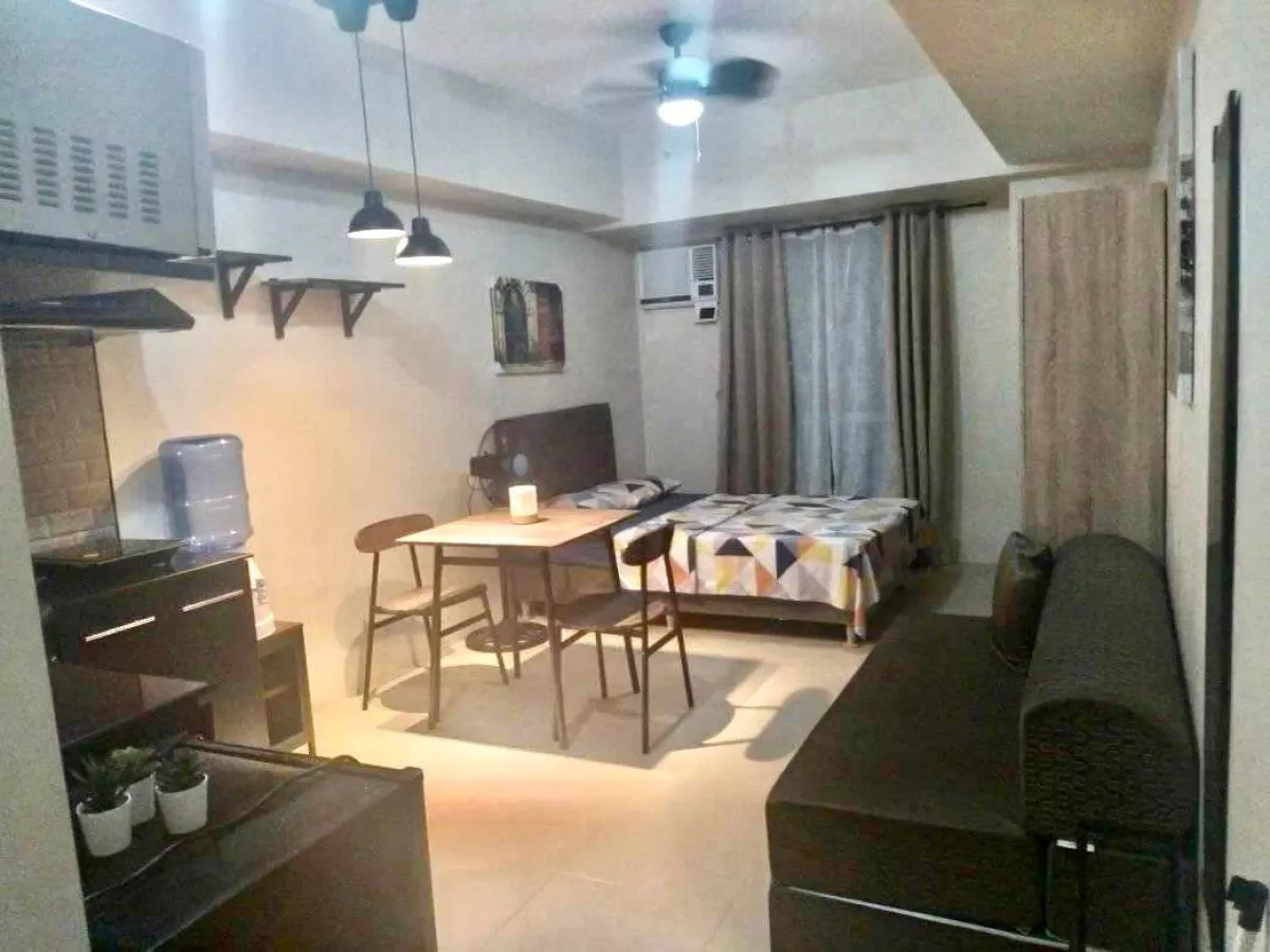 "For Rent - Furnished Studio Condo in Avida Riala, I.T Park, Cebu City."06