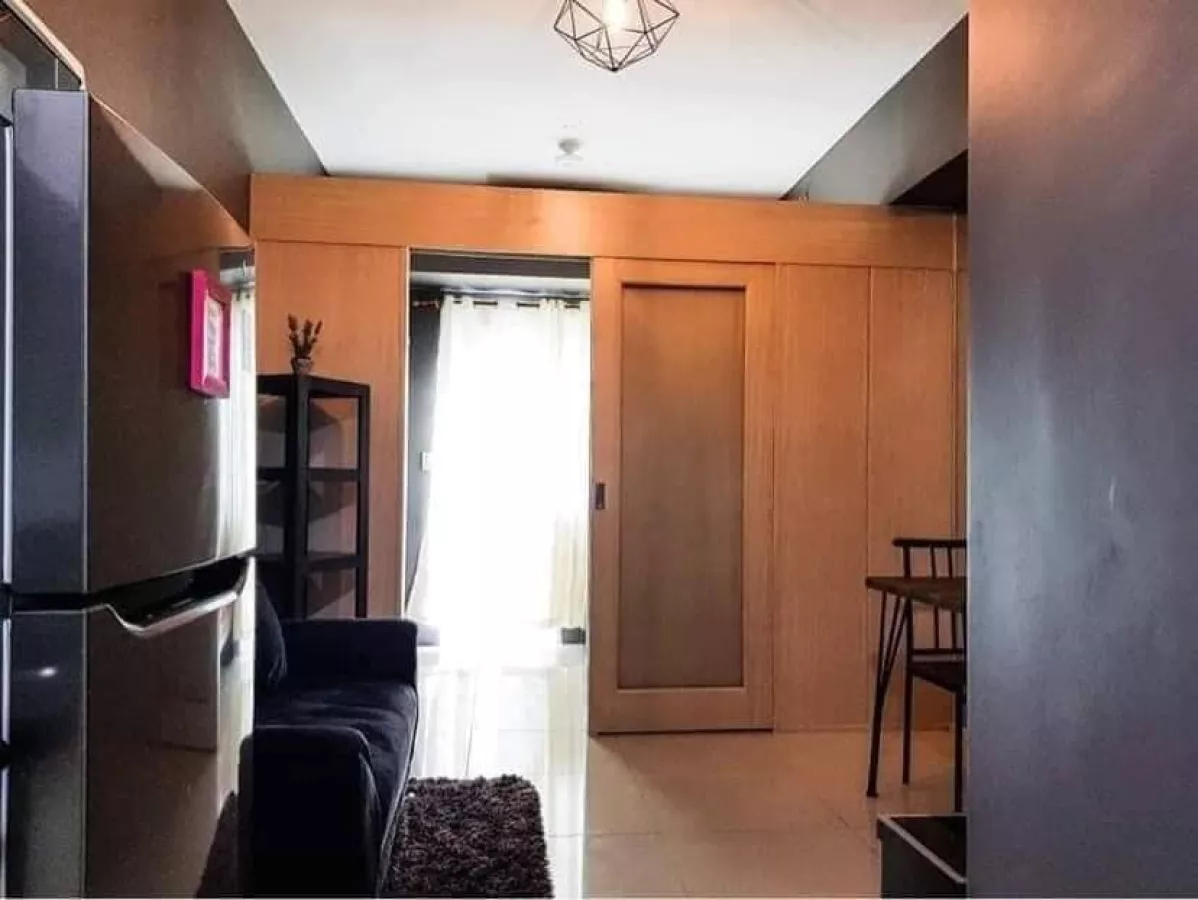 For Rent Fully Furnished One (1) Bedroom Condo Unit with Balcony in Makati City04