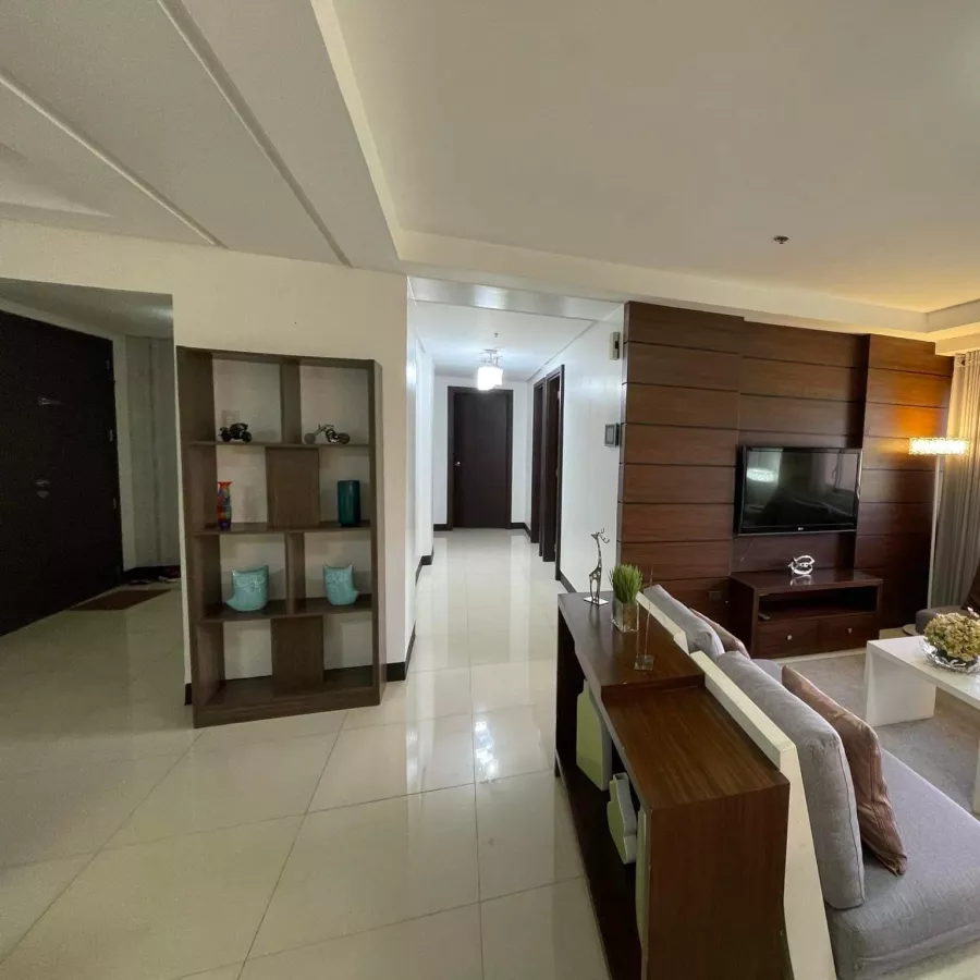 2 Bedroom unit Tuscany Mckinley Hill Condo For Rent04