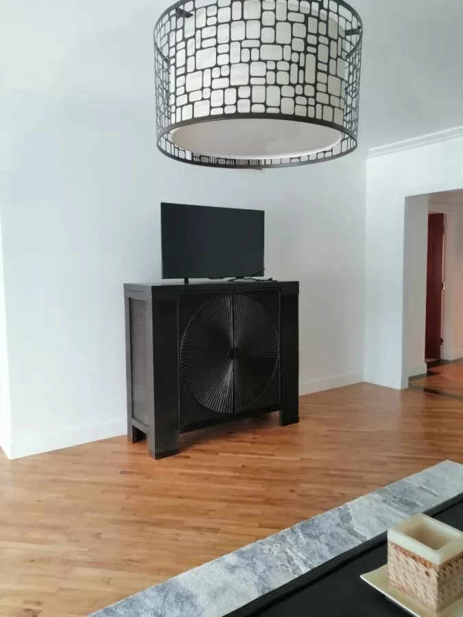 For Lease 3 Bedroom in Luna Gardens Rockwell Makati04