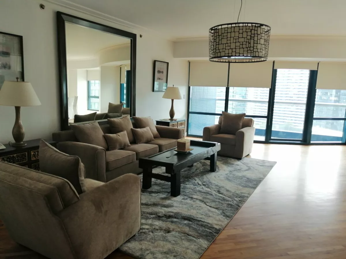 For Lease 3 Bedroom in Luna Gardens Rockwell Makati05
