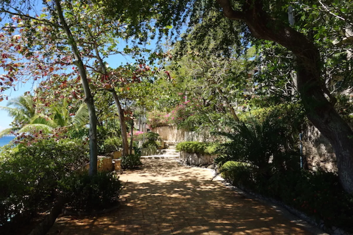 2 Bedroom Condo Unit For Rent at Coralpoint Gardens07