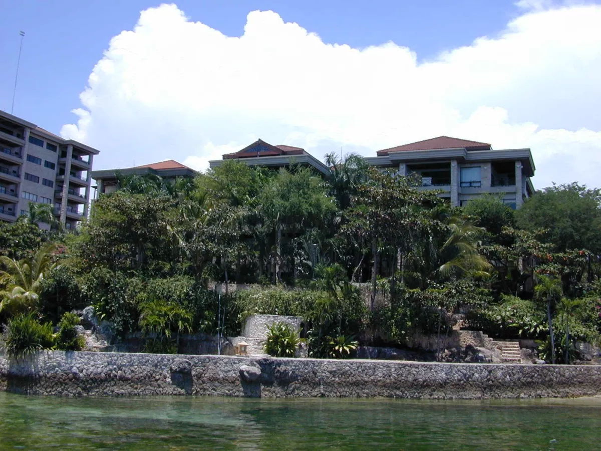2 Bedroom Condo Unit For Rent at Coralpoint Gardens10