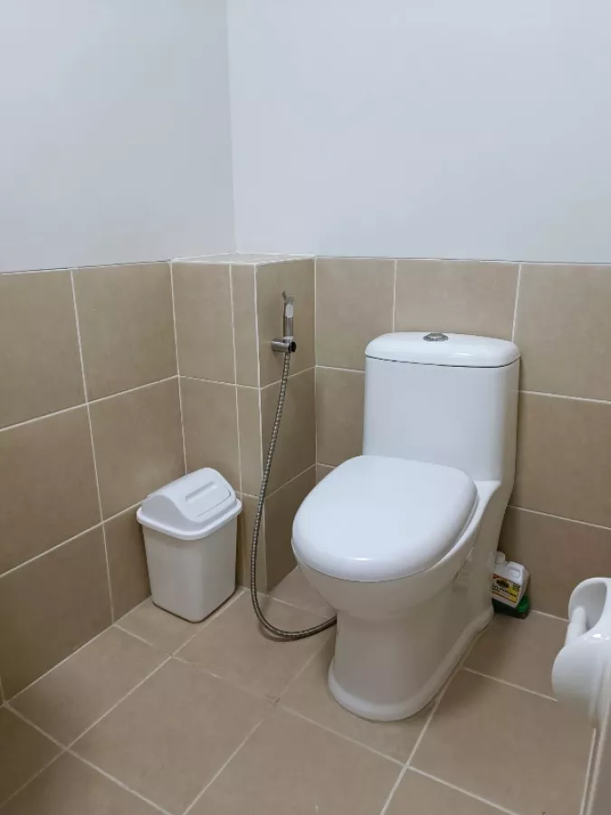 Fully Furnished One Bedroom with Parking (The Atherton-Oak Bldg.)09