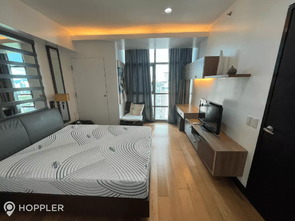 "1BR Condo for Rent in The Residences at Greenbelt, Makati - RR2998581"05