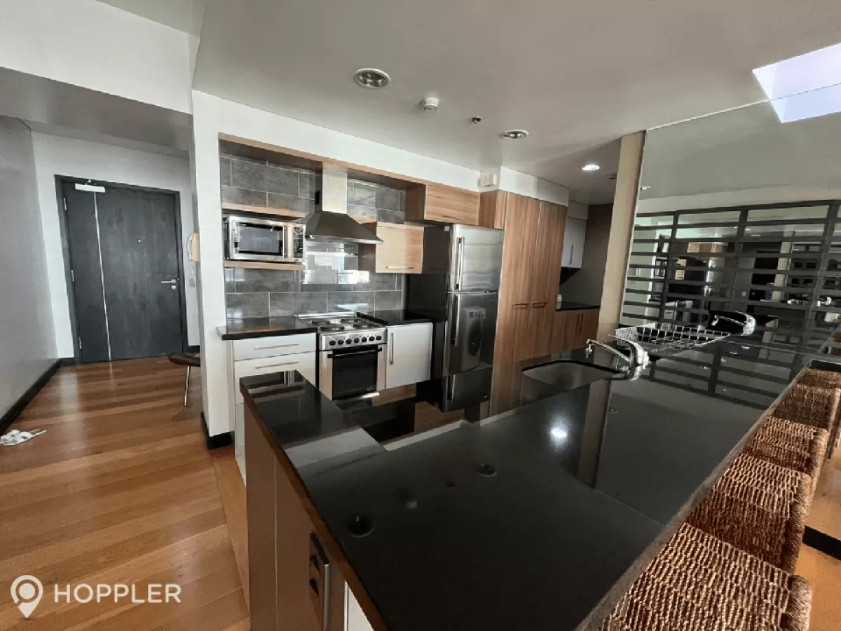 "1BR Condo for Rent in The Residences at Greenbelt, Makati - RR2998581"10