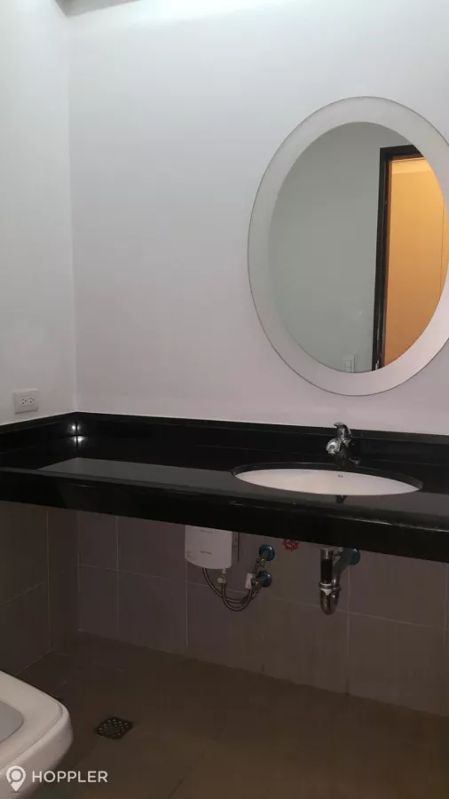 "2BR Condo for Rent in The Residences at Greenbelt, Makati - RR3166181"09