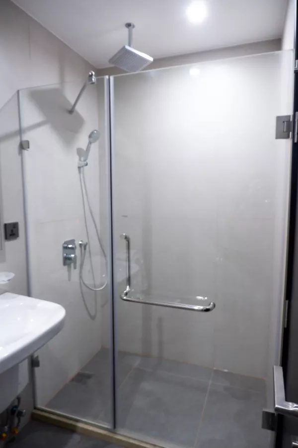 Aeon Towers 17F - 1 Bedroom with City and Sea View06