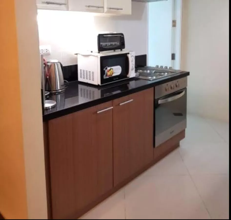 2 bedroom Condo For Rent 8 Forbestown Road Taguig04