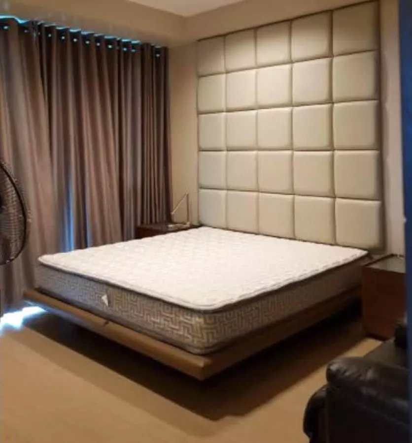 2 bedroom Condo For Rent 8 Forbestown Road Taguig05