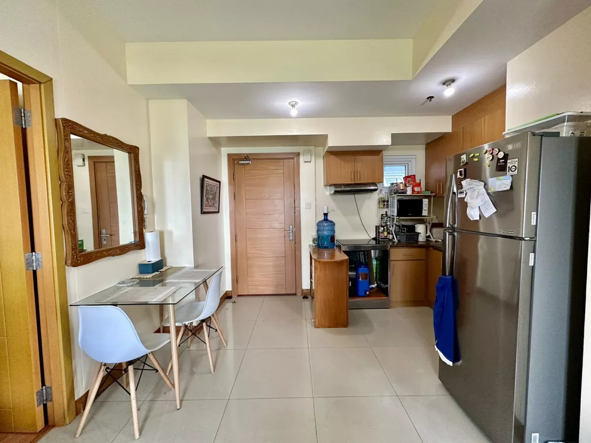 Affordable 2 Bedroom Trion Tower For Rent BGC Condo Taguig05