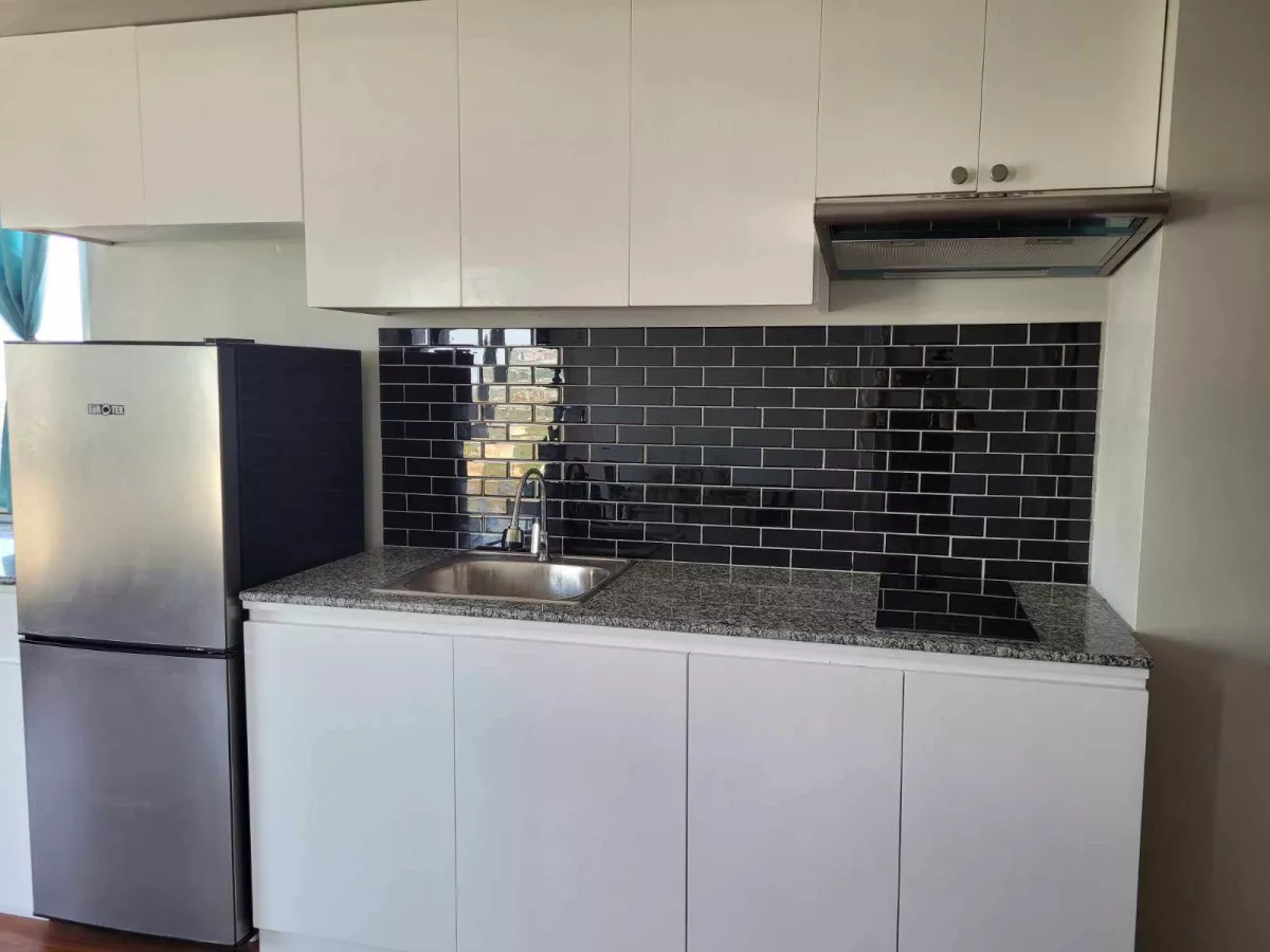 "2 Bedroom Unit in Avida Towers Alabang, Muntinlupa City"04