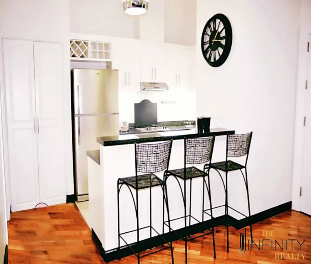 For Lease 1 Bedroom condo in Manansala Rockwell Makati08