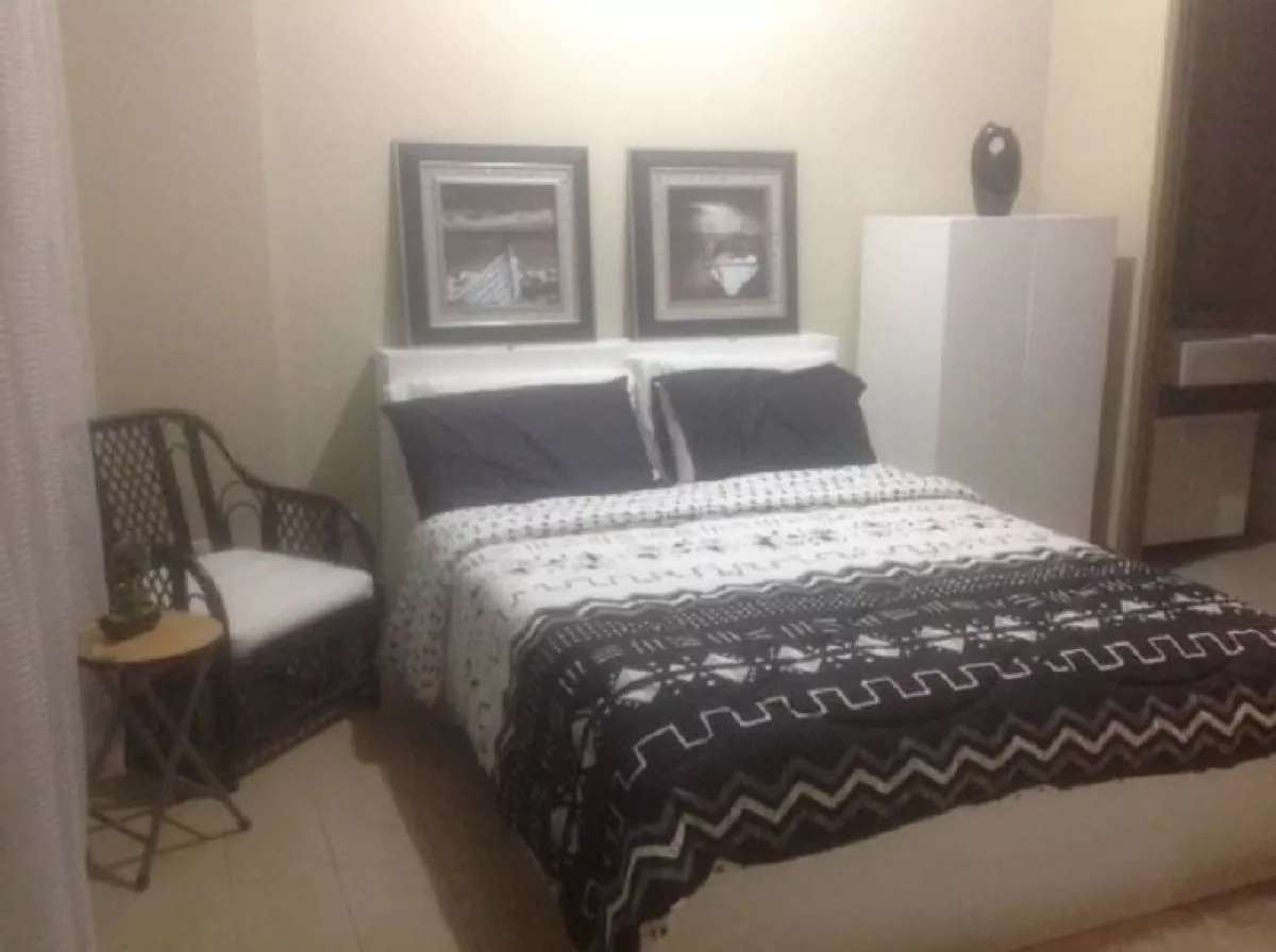 31 sqm Studio Type Unit with Parking at Two Palm Tree Villas in Pasay05