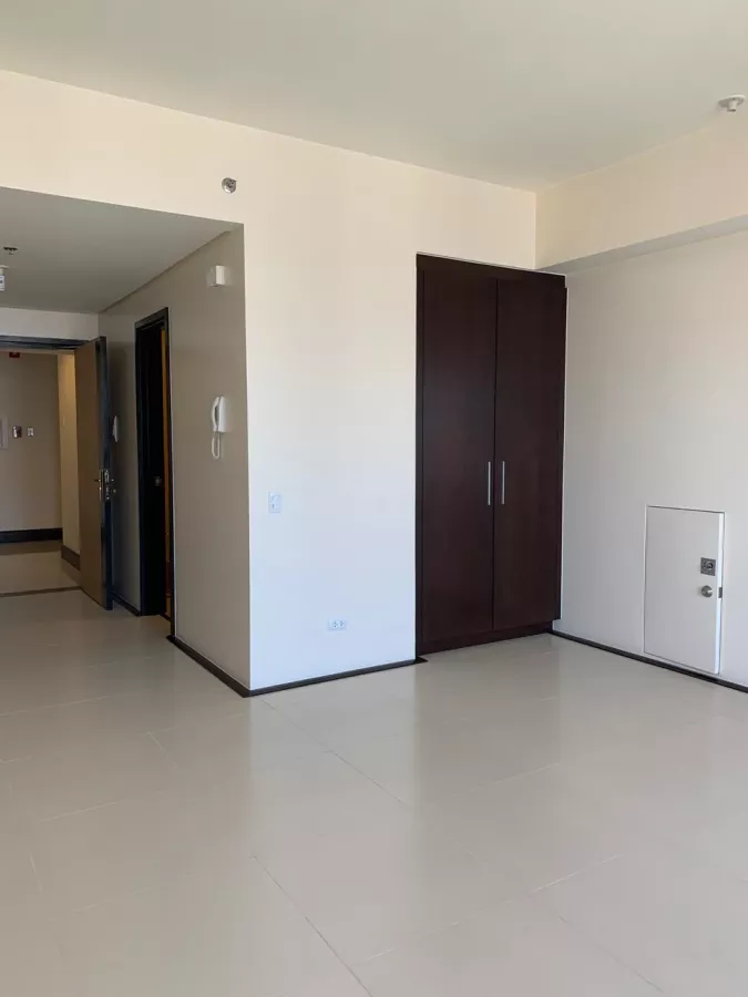 For Rent Spacious Studio Unit in Viridian Greenhills with an Unobstructed View08