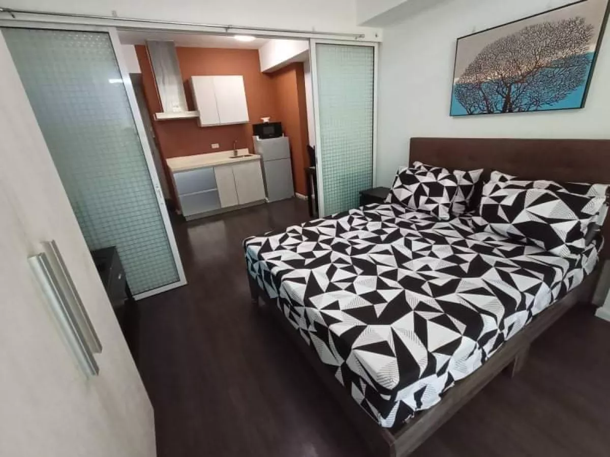 "Azure St Tropez 1-BR City View Condo For Rent at Bicutan, Parañaque City"02