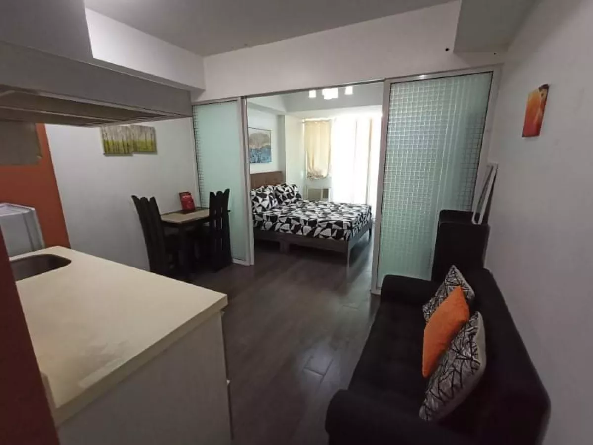 "Azure St Tropez 1-BR City View Condo For Rent at Bicutan, Parañaque City"04