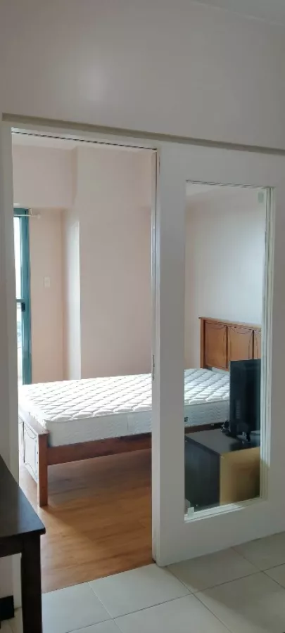 Semi Furnished One Bedroom For Lease02