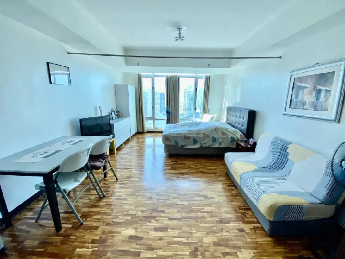 For Rent Spacious Studio at Oriental Garden Makati with 1 Parking Slot04