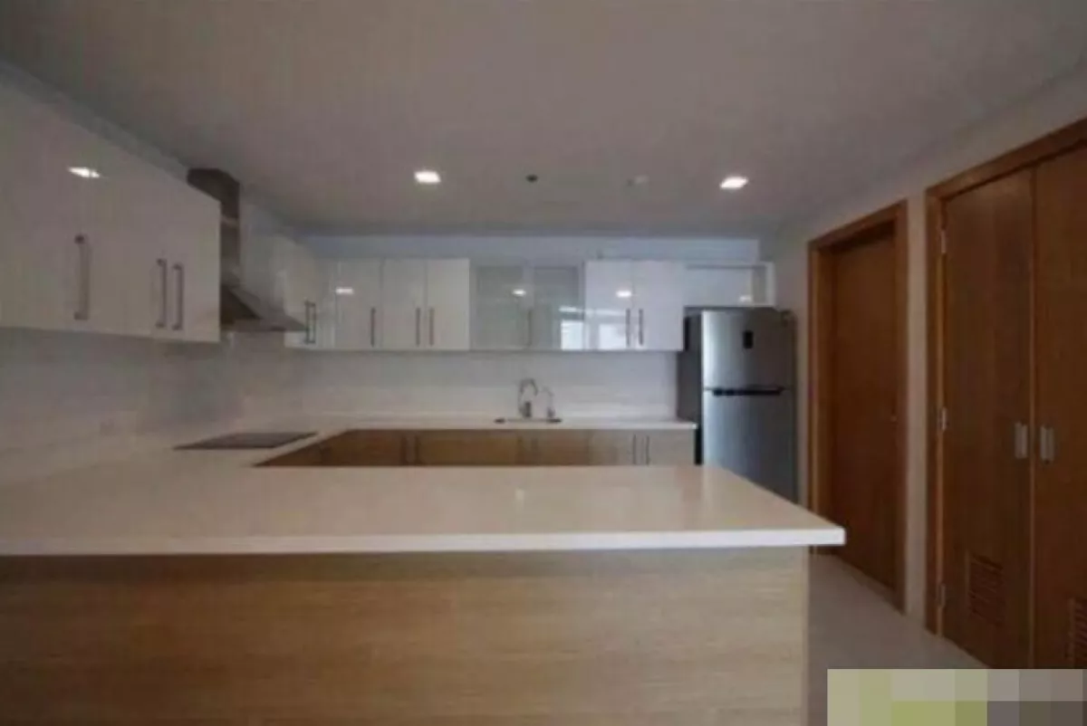 1 Bedroom Semi Furnished Unit with Balcony at Park Terraces Makati07