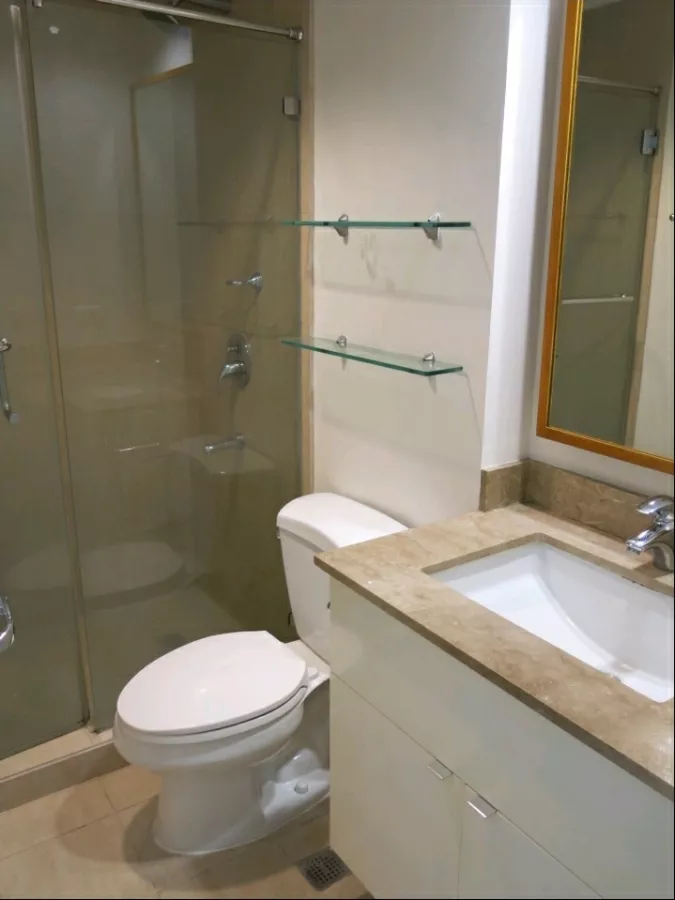 2BR Condominium Unit for Rent in South Joya Rockwell Makati04