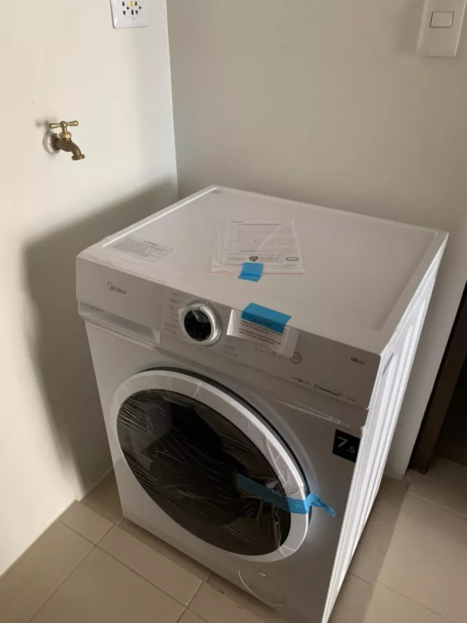 "2 Bedroom Condominium with Balcony in Florence, Mckinley Hill for Rent"02