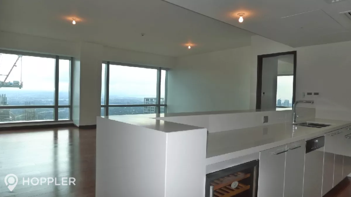 "3BR Condo for Rent in Horizon Homes at Shangri-la The Fort, Taguig - RR2717381"02