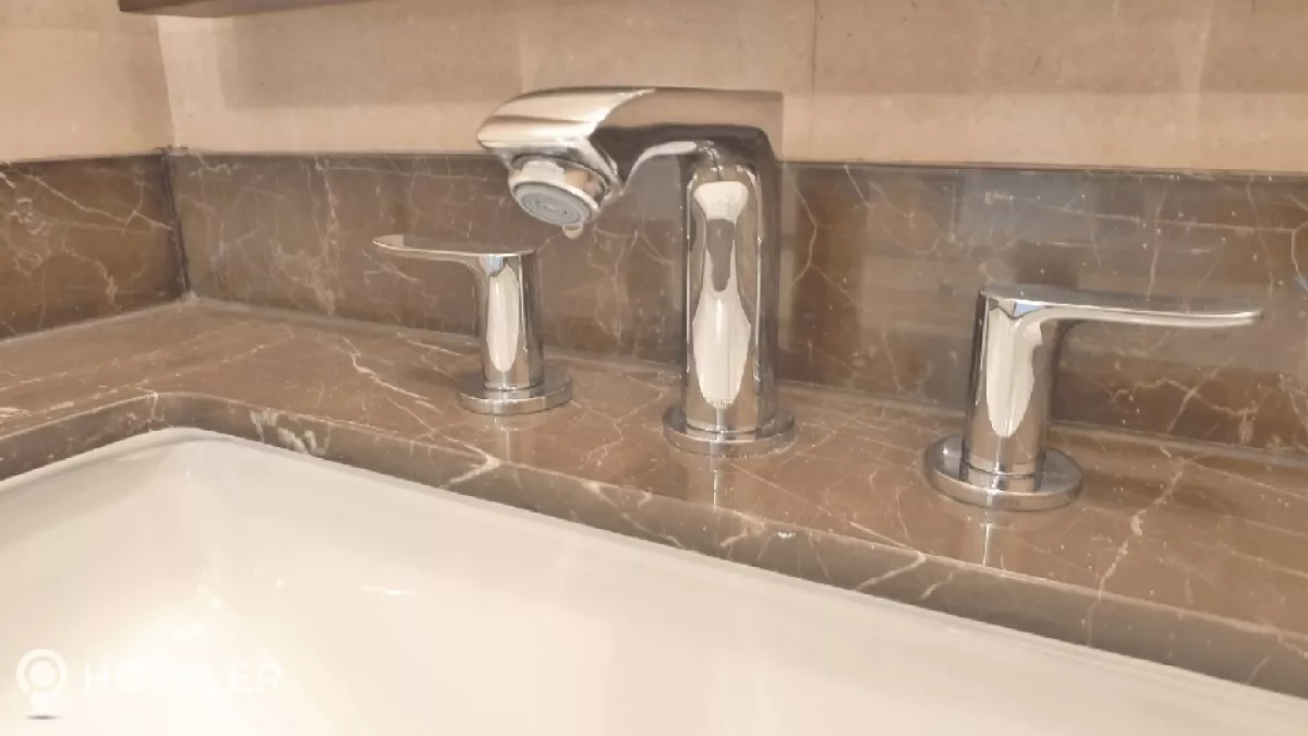 "3BR Condo for Rent in Horizon Homes at Shangri-la The Fort, Taguig - RR2717381"09