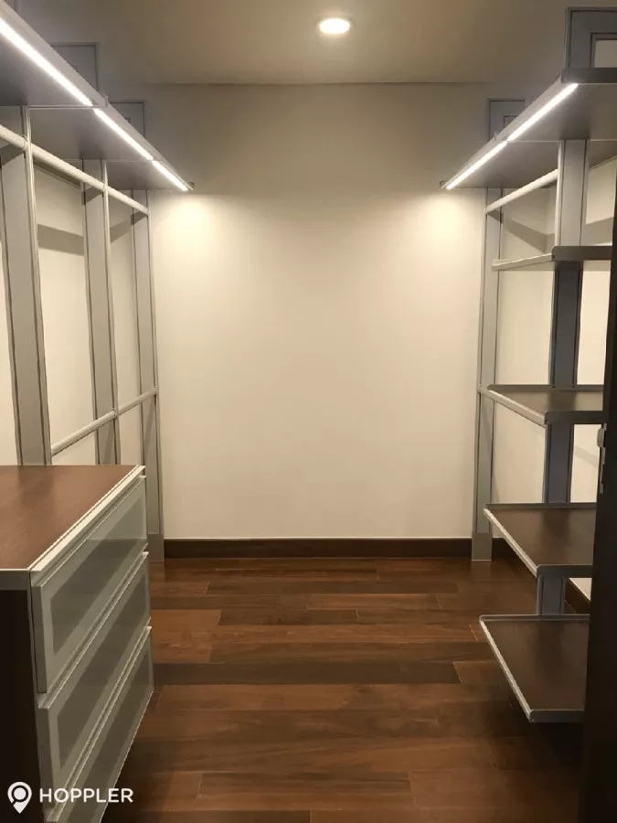 "3BR Condo for Rent in Two Roxas Triangle, Salcedo Village, Makati - RR3075381"08