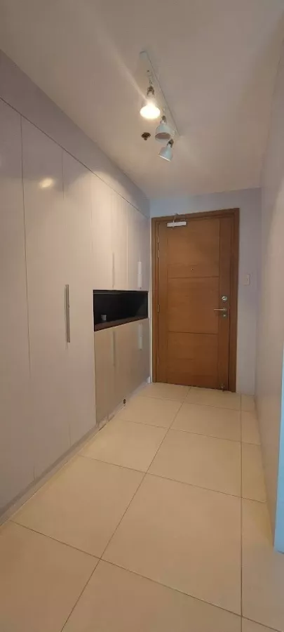 For Rent Affordable Icon Plaza BGC Condominium Taguig04