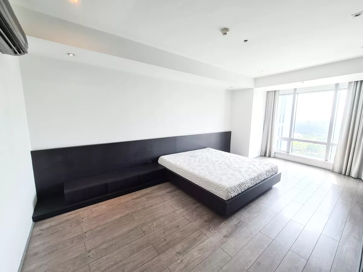 Luxurious One Mckinley Place special 1 Bedroom for Lease at Taguig City03
