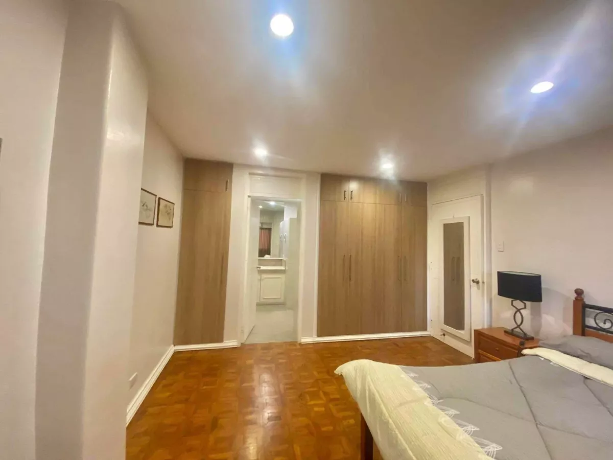 "FOR RENT - Best Rate! Large 2Bedroom Condo, area size 135sqm in Banilad, Cebu."10