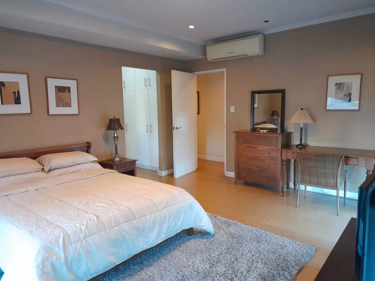 For Rent 2 Bedroom Condo Shang Grand Tower San Lorenzo Makati Fully Furnished09
