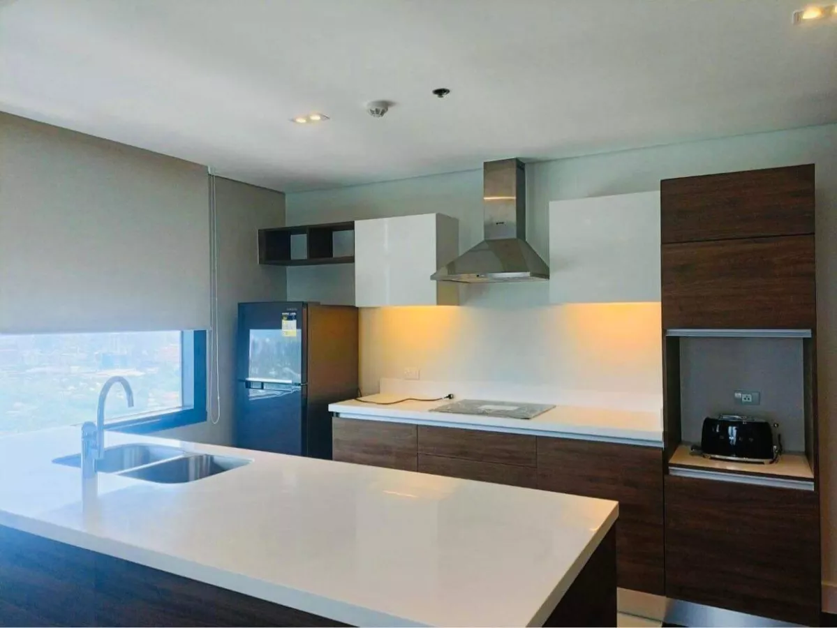 Brand New 1 Bedroom Condo Unit at Garden Towers in Makati City05