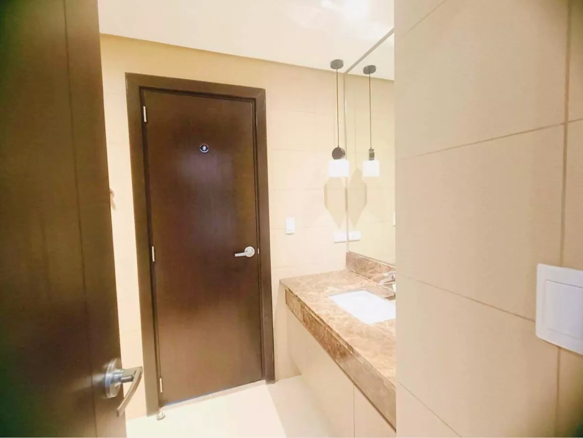 Brand New 1 Bedroom Condo Unit at Garden Towers in Makati City06