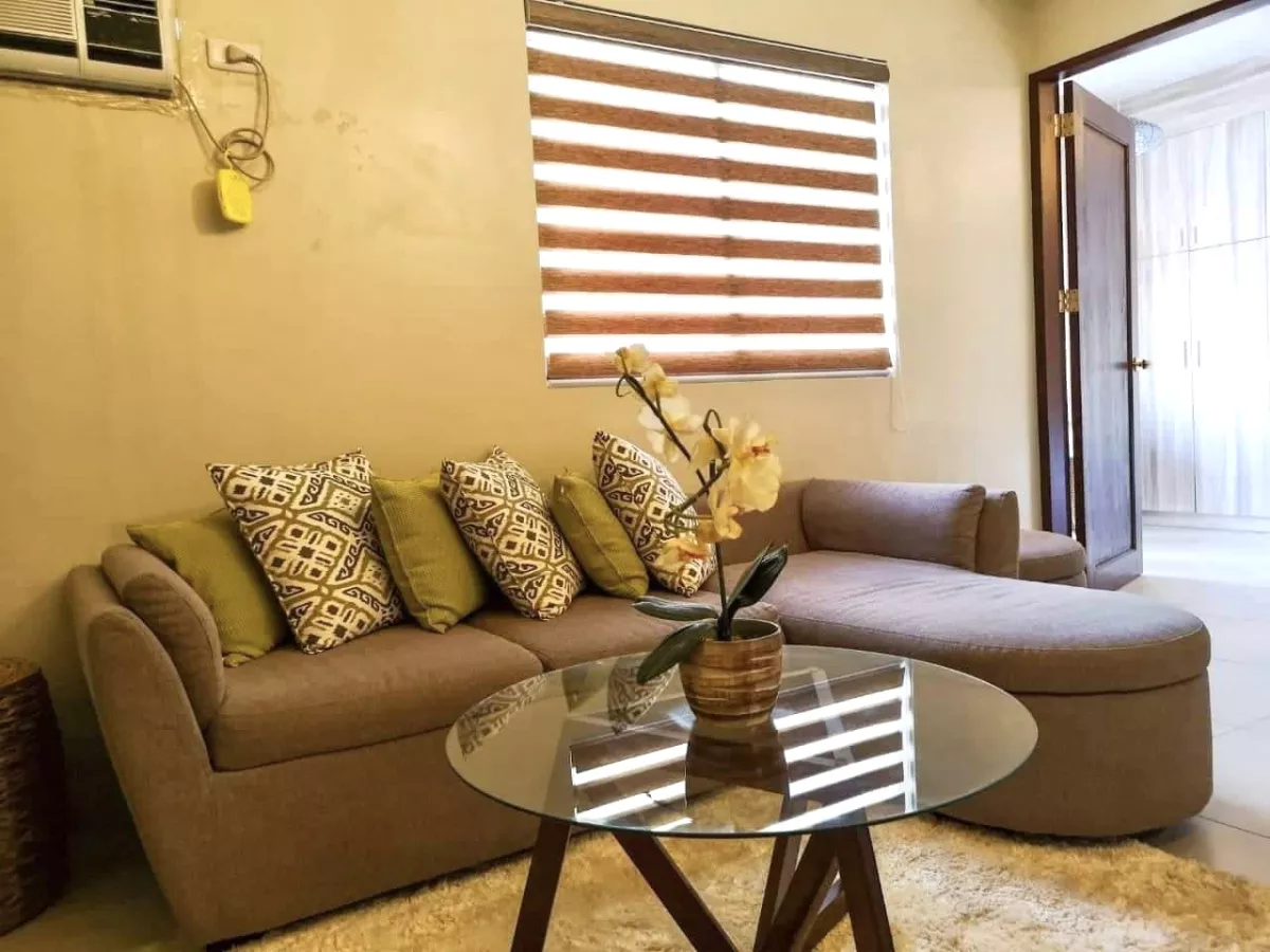 "For Rent- Modern 1BR Condo Overlooking Pool in Midori, Banilad, Cebu w/  Parking"03