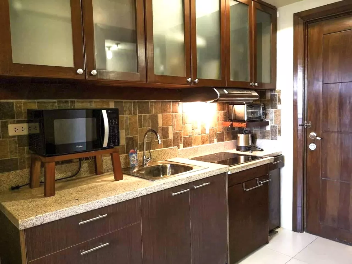 "For Rent- Modern 1BR Condo Overlooking Pool in Midori, Banilad, Cebu w/  Parking"05