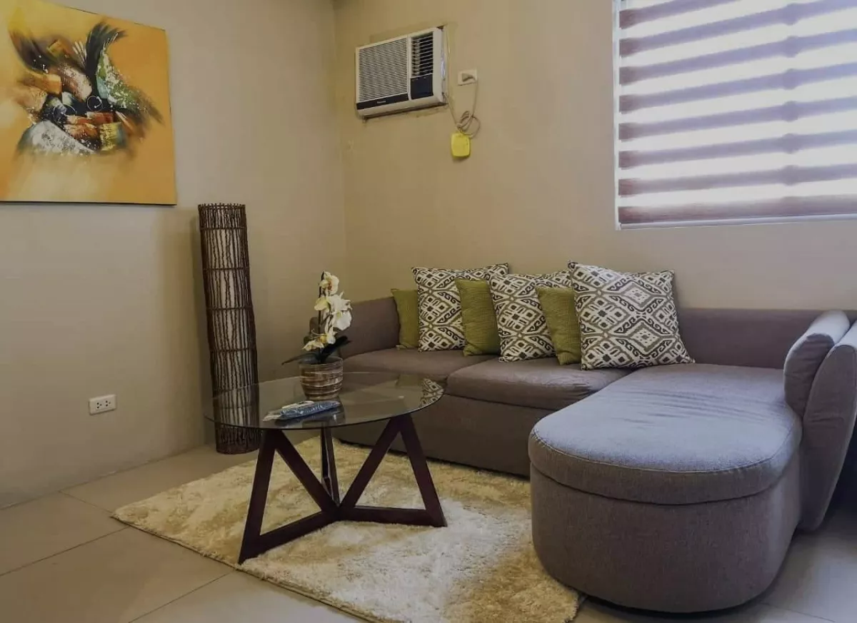 "For Rent- Modern 1BR Condo Overlooking Pool in Midori, Banilad, Cebu w/  Parking"06