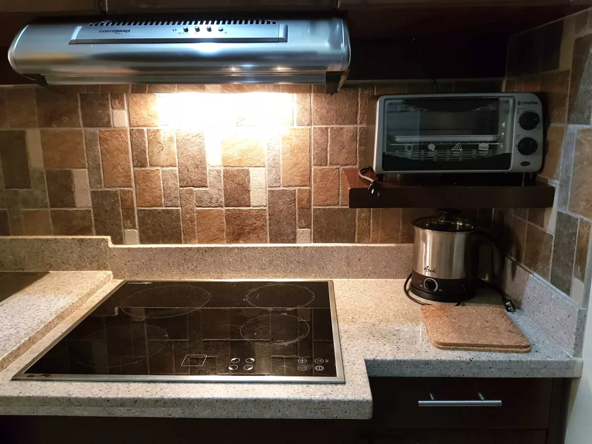 "For Rent- Modern 1BR Condo Overlooking Pool in Midori, Banilad, Cebu w/  Parking"09
