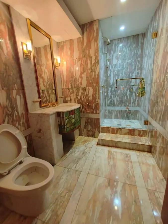 "One Roxas Triangle, Makati City Condominium Penthouse For Rent"09