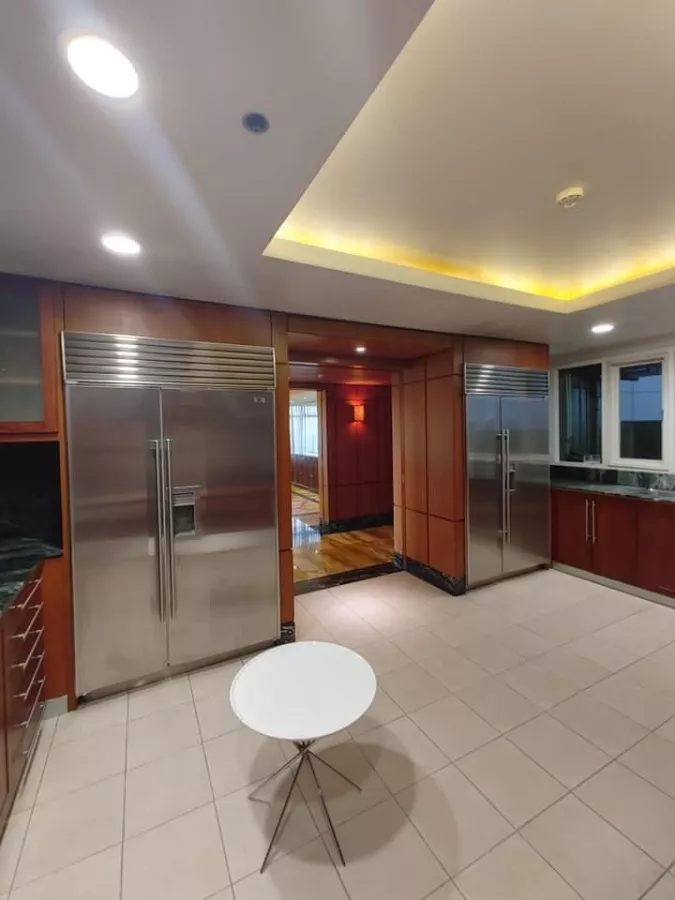 "One Roxas Triangle, Makati City Condominium Penthouse For Rent"10