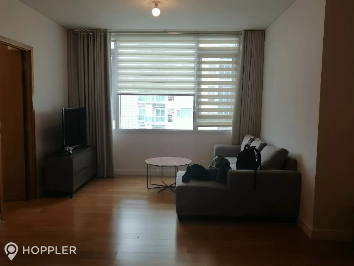 "2BR Condo for Rent in Park Terraces, San Lorenzo Village, Makati - RR3030681"05