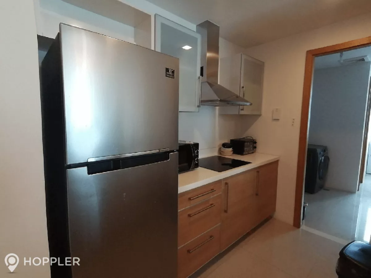 "2BR Condo for Rent in Park Terraces, San Lorenzo Village, Makati - RR3030681"06