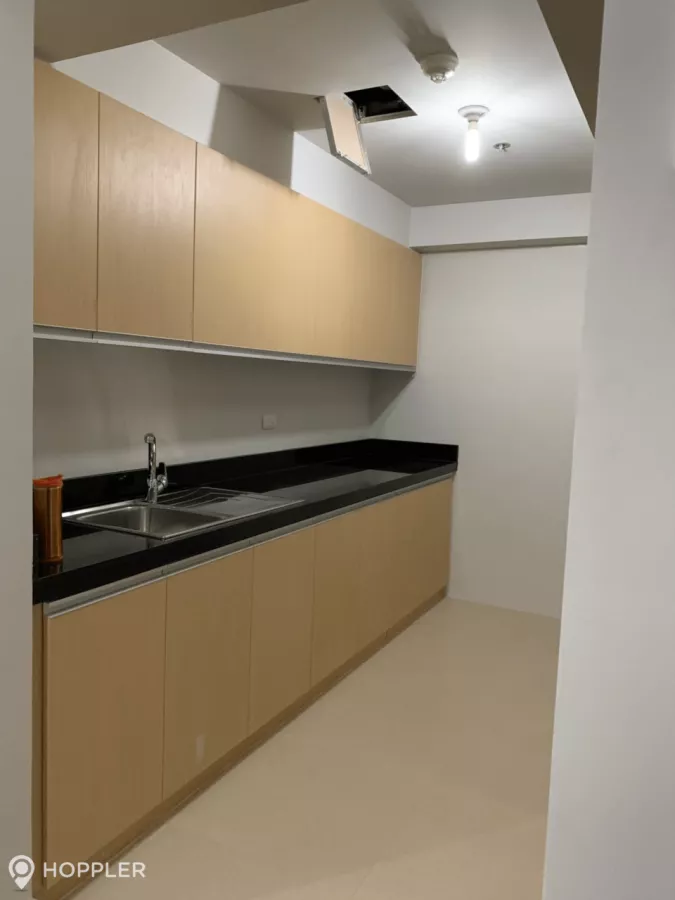 "2BR Condo for Rent in Escala Salcedo, Salcedo Village, Makati - RR2313981"07