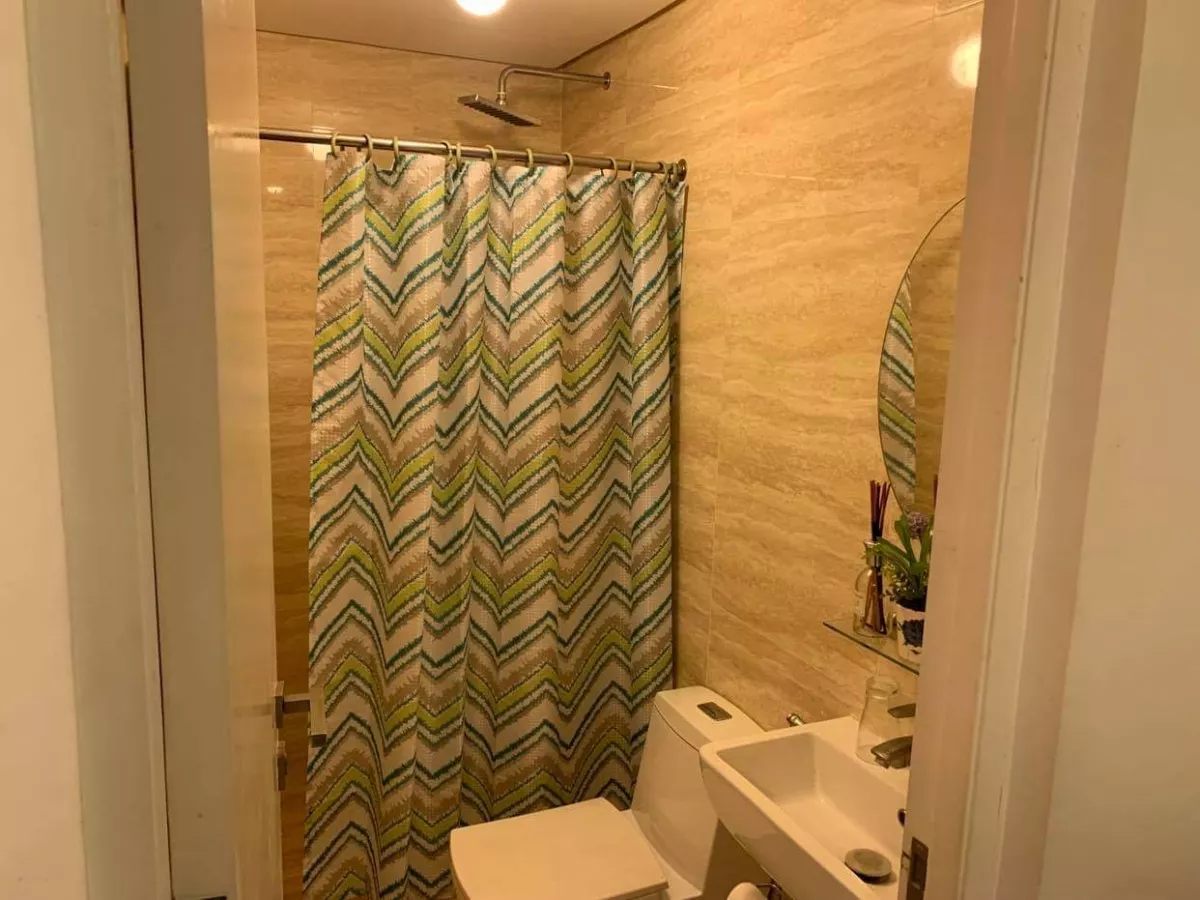 "Fully furnished 1BR condominium For Rent in Ortigas Business Center, Mandaluyong"10