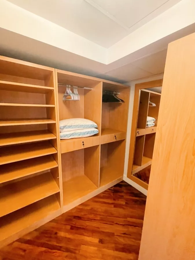 "Newly Furnish 3BR Condominium unit at Hidalgo Place, Rockwell, Makati"09