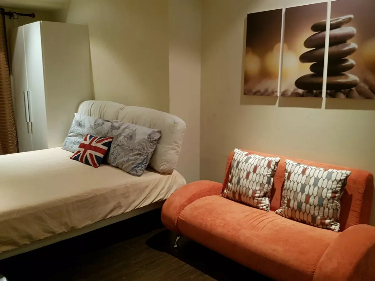 Fully Furnished Studio Unit in Century City near Rockwell Salcedo Paseo05