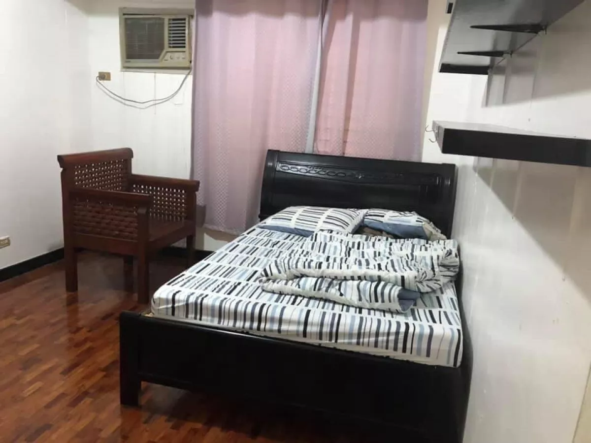 "For Lease 3 BR Condo unit at Bayview International Tower 2, Parañaque"08