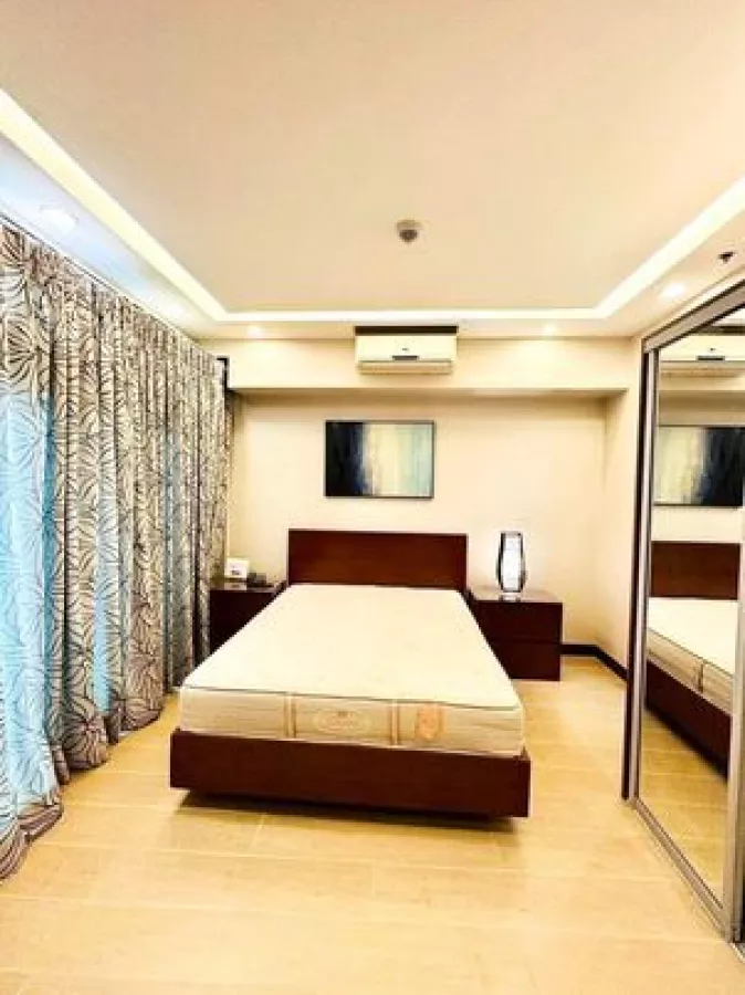 2 bedroom Fully furnished Eight Forbestown Golf View Residences For Lease (BGC)06